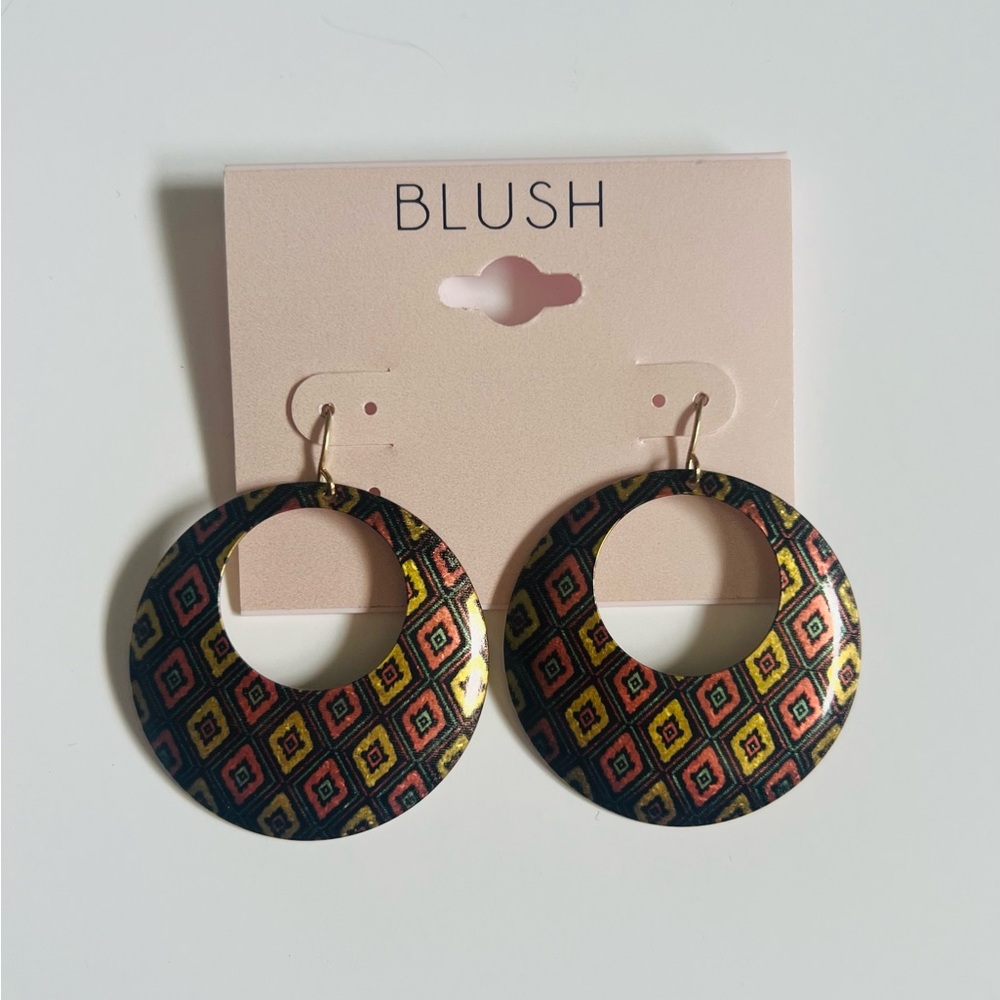 NWT Blush Vibrant Patterned Hoop Earrings✨